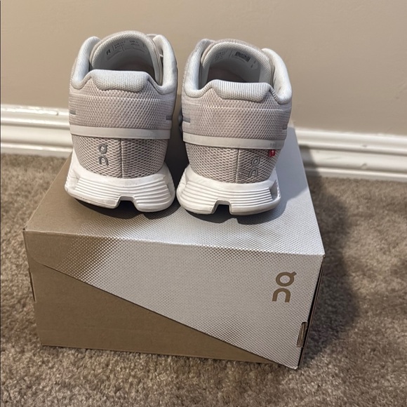 On Running Light Gray Athletic Shoes - Picture 3 of 5